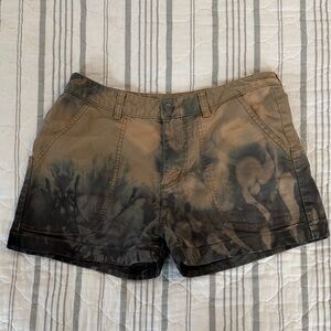 Patagonia black and tan Stand Up short
